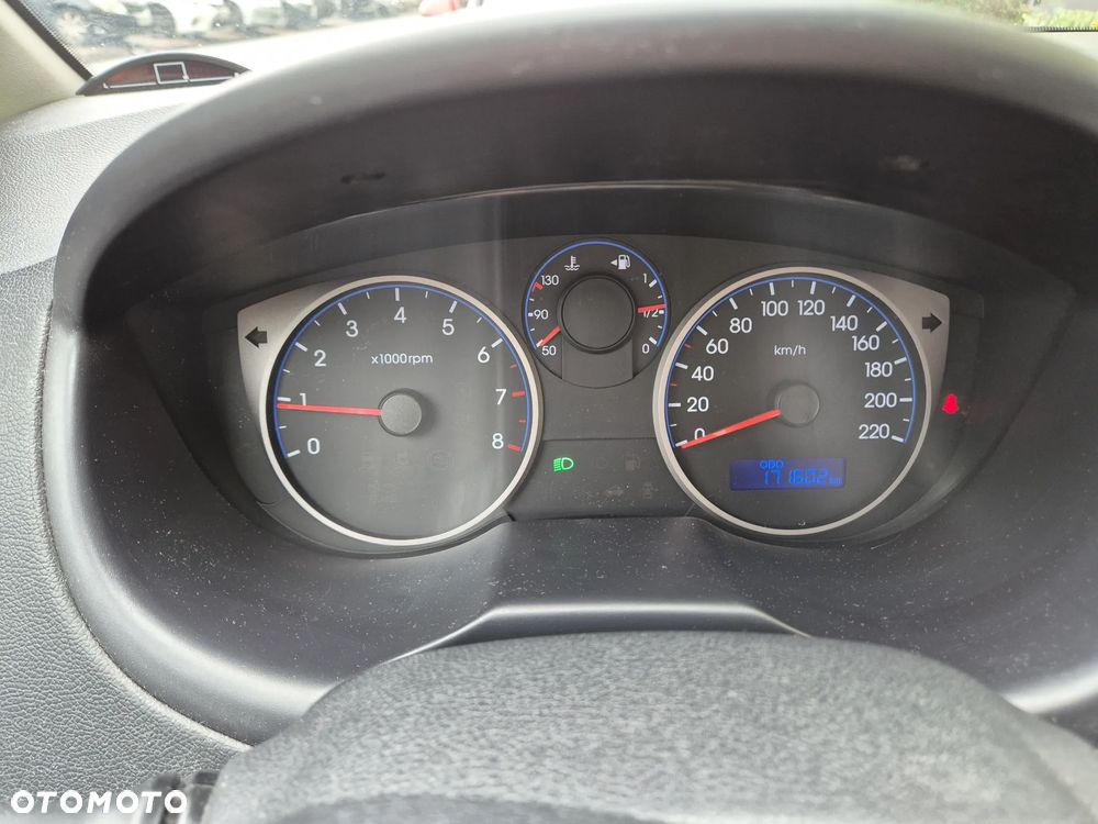 Hyundai i20 - 11