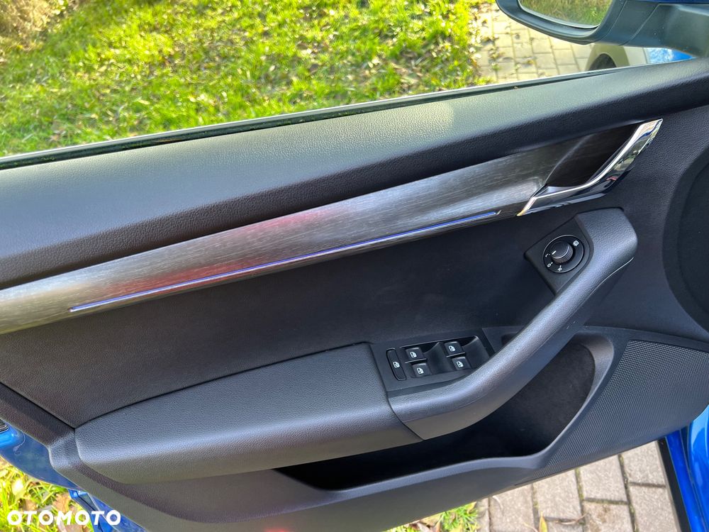 Skoda Octavia Scout 2.0 TDI 4x4 DSG - 24