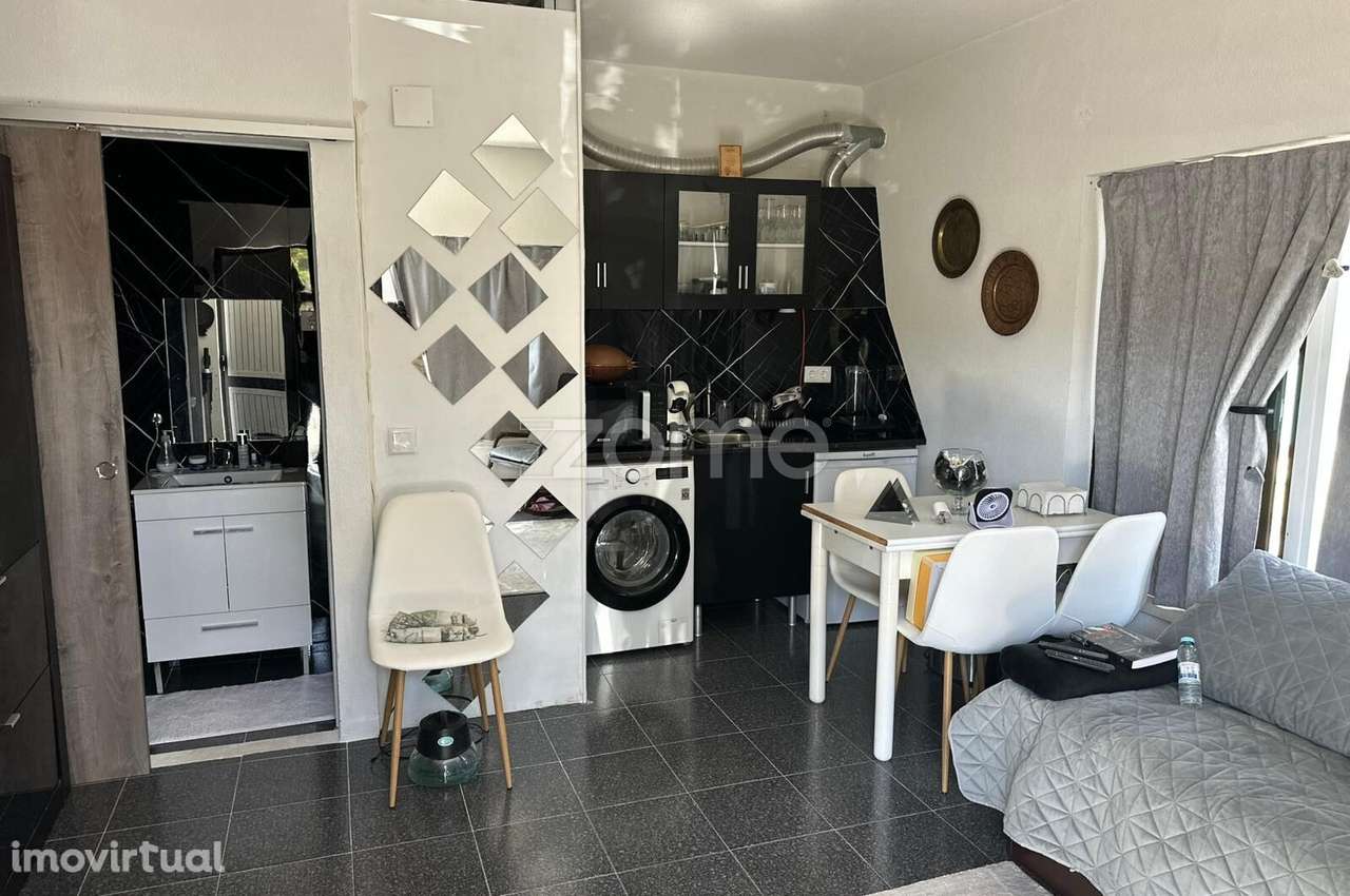 Estúdio T0 com Arrecadação e Jardim – Charneca da Cotovia, Sesimbra... - Grande imagem: 4/11