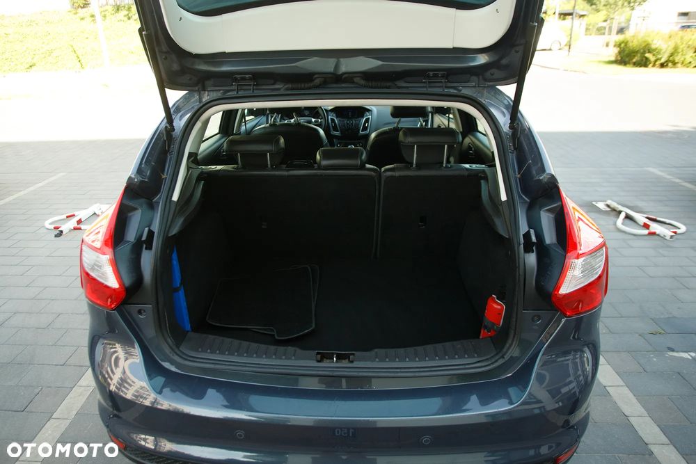 Ford Focus 1.6 Titanium - 24