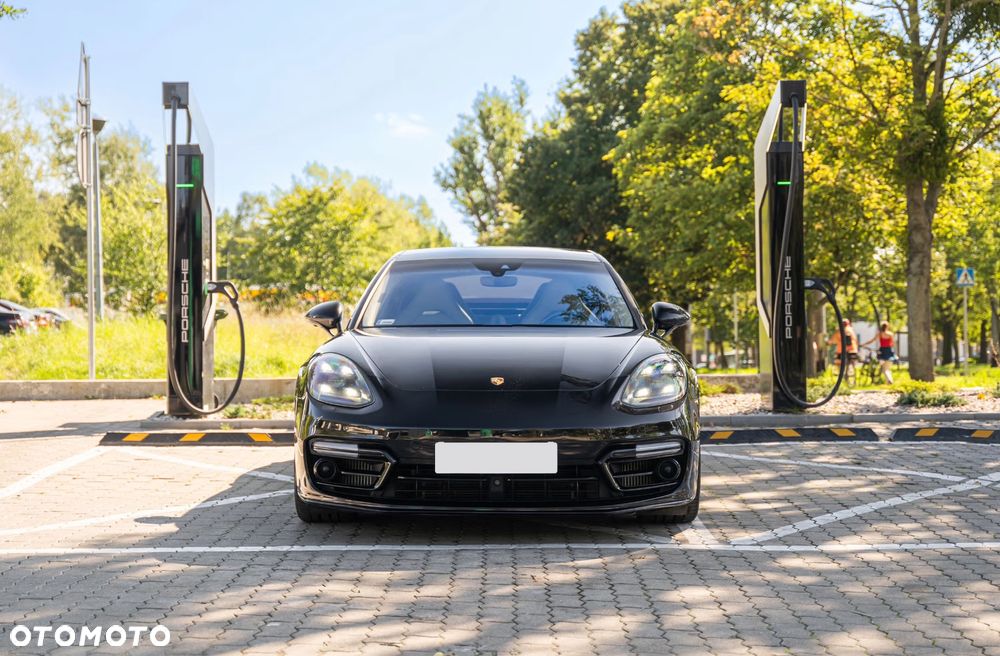 Porsche Panamera Turbo - 6