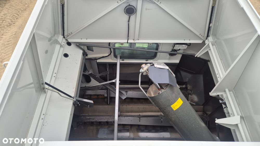 Claas Lexion 750 z hederem - 7