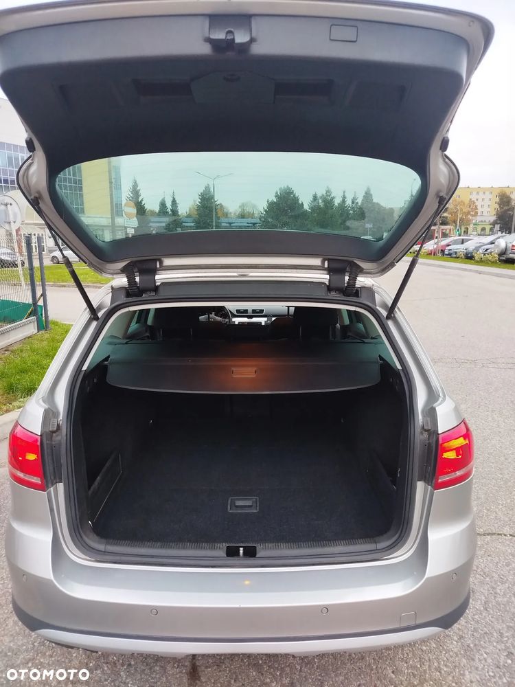 Volkswagen Passat Alltrack - 23