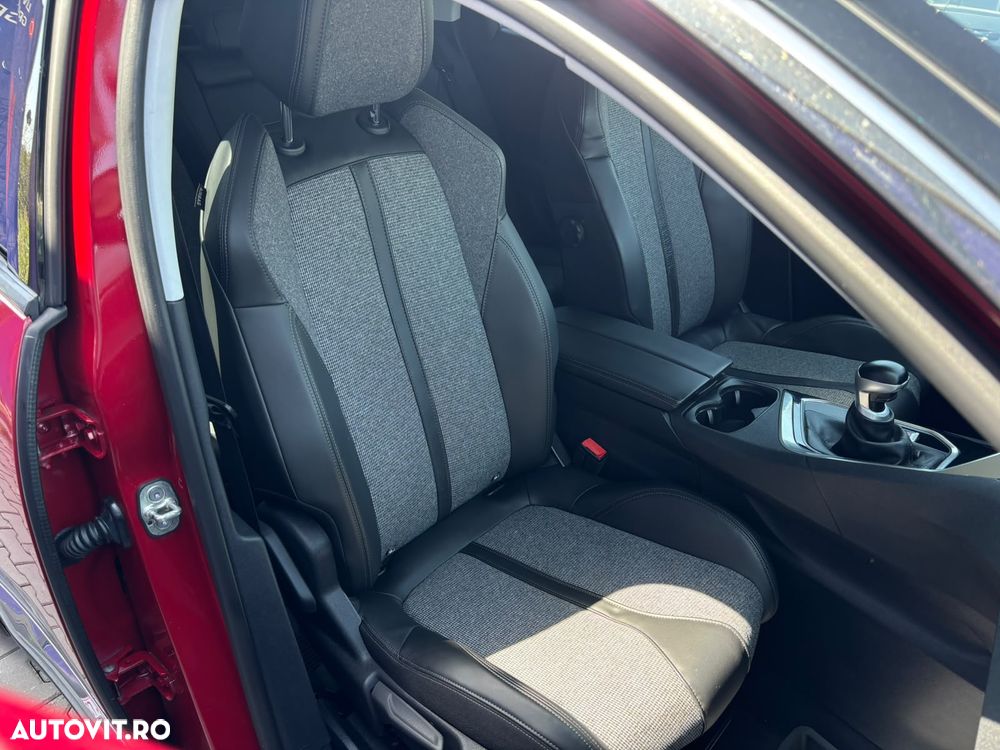 Peugeot 3008 - 32