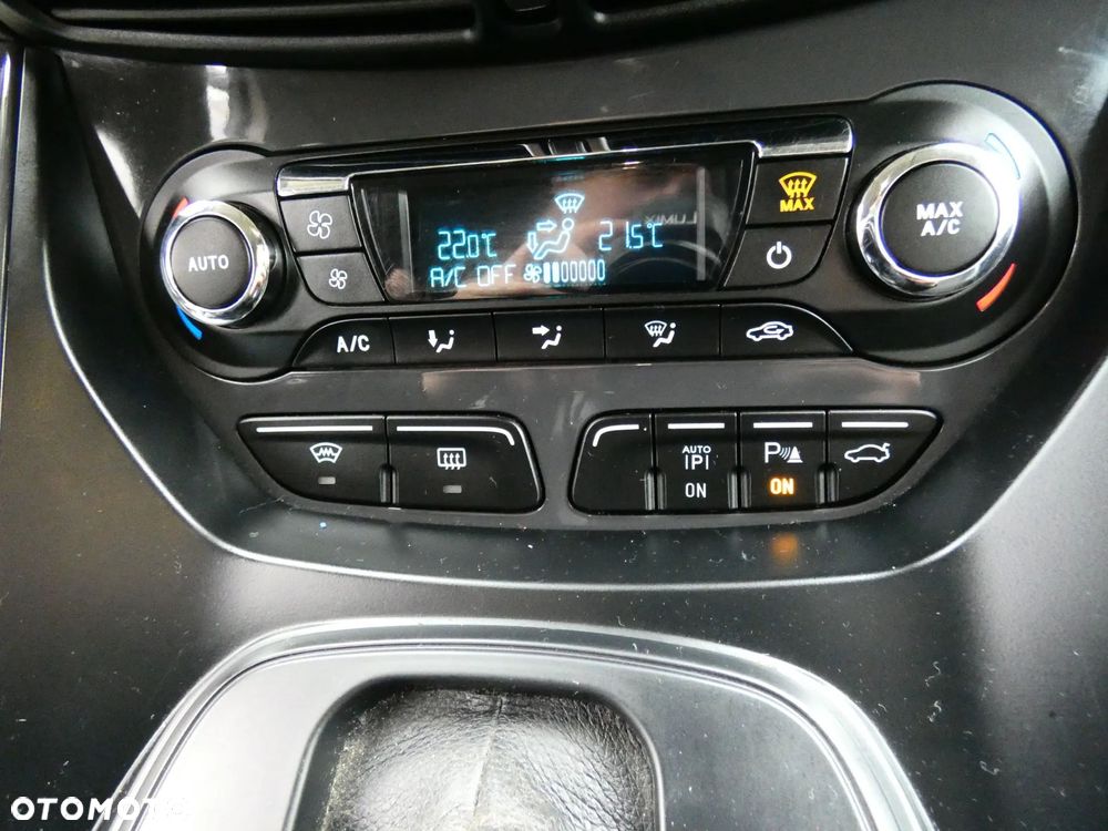 Ford Kuga 2.0 TDCi Individual MPS6 - 17