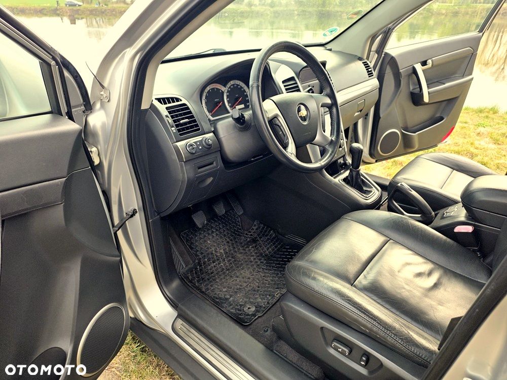 Chevrolet Captiva 2.0 d LT high - 24