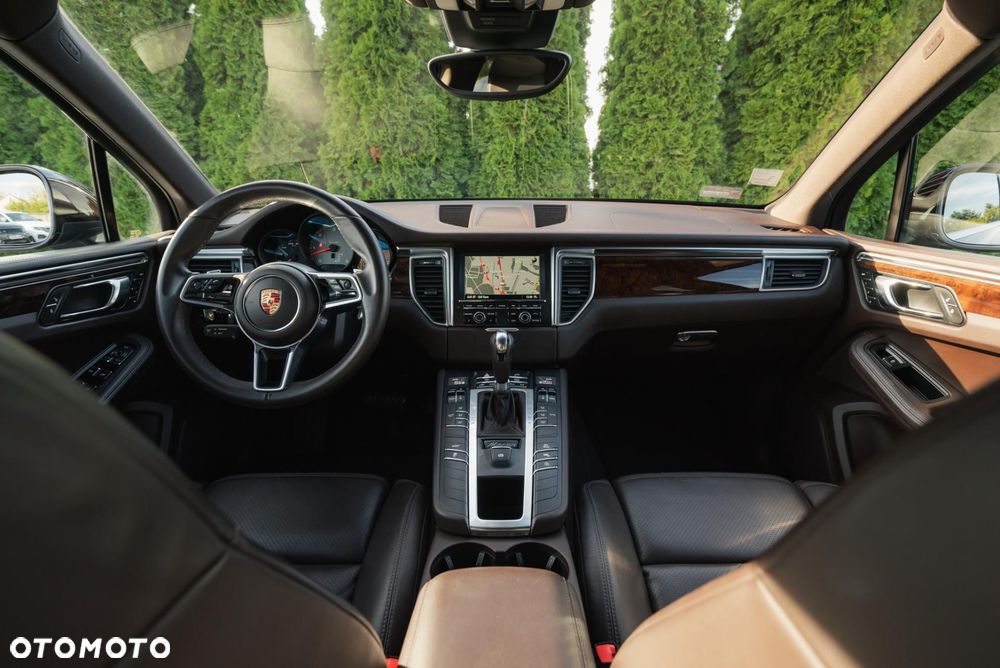 Porsche Macan - 10