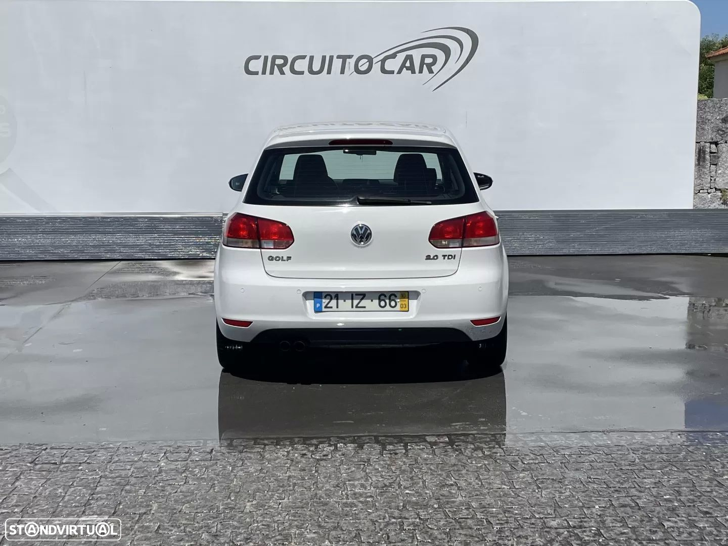 VW Golf 2.0 TDi Confortline - 9