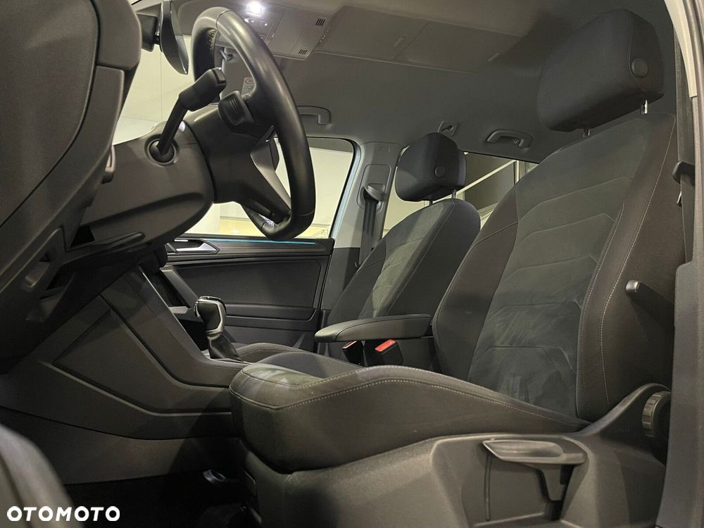 Volkswagen Tiguan 2.0 TDI SCR 4Mot Elegance DSG - 9