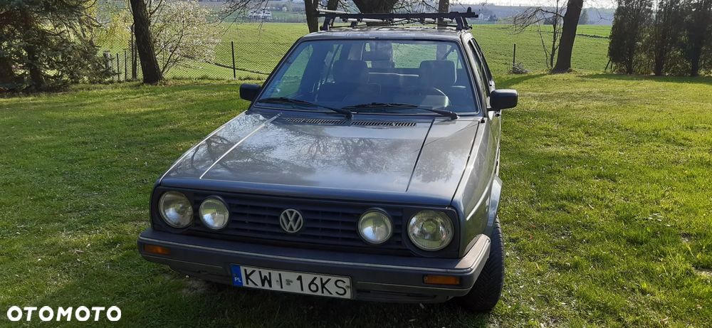 Volkswagen Golf 1.6 - 9