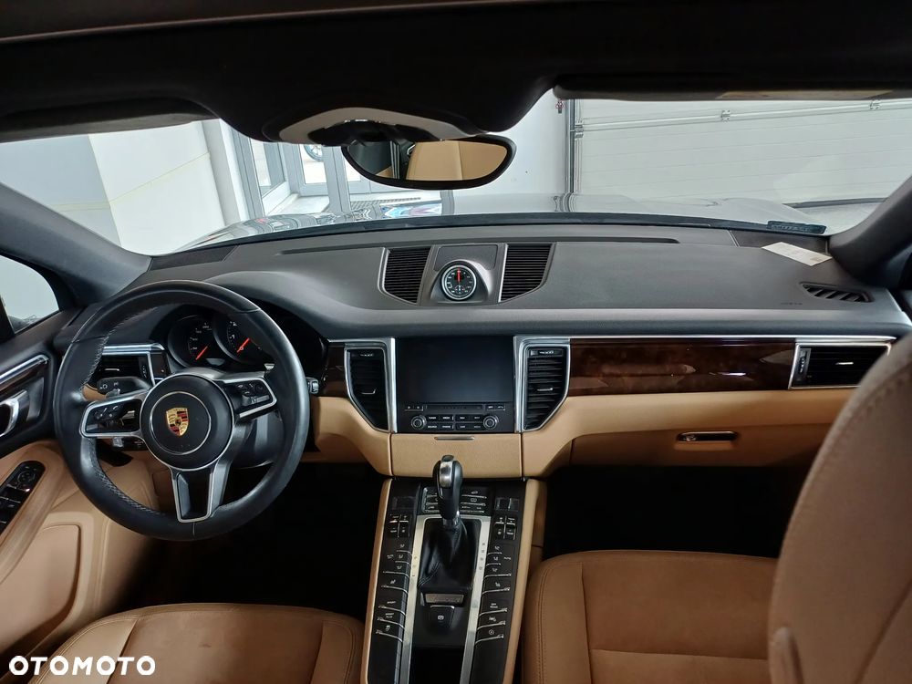 Porsche Macan Standard - 22