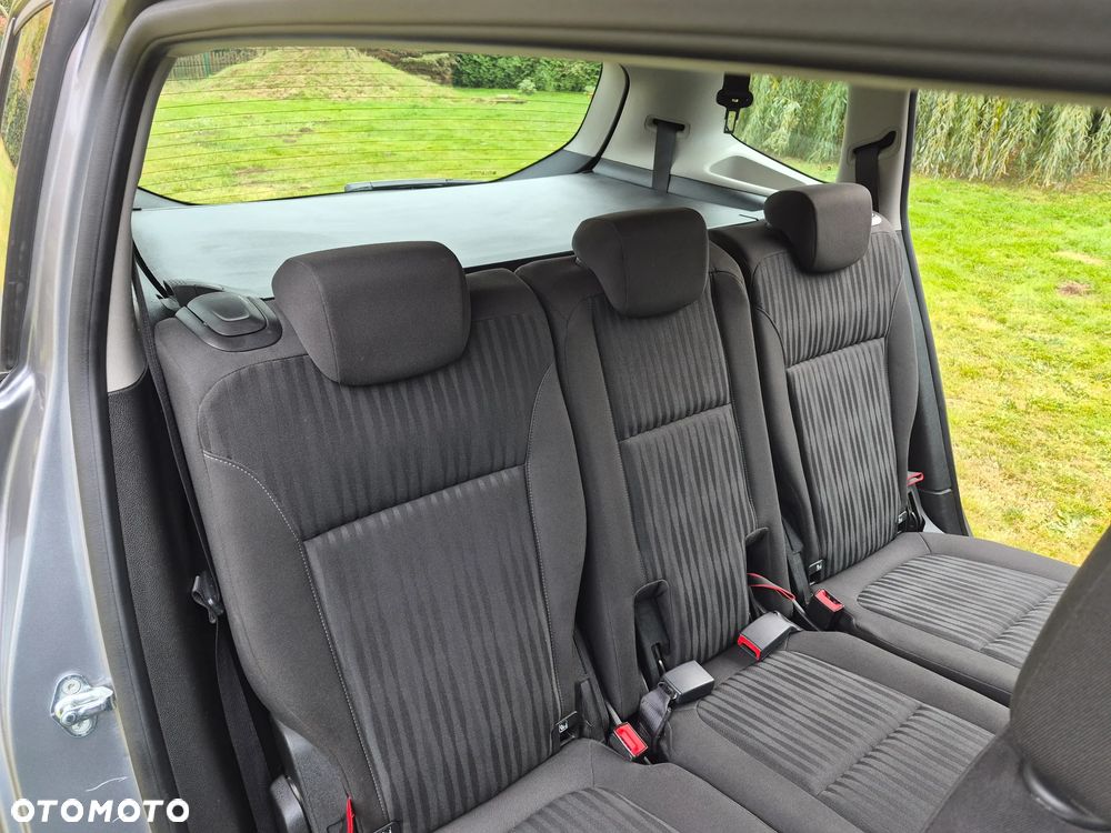 Opel Zafira - 15