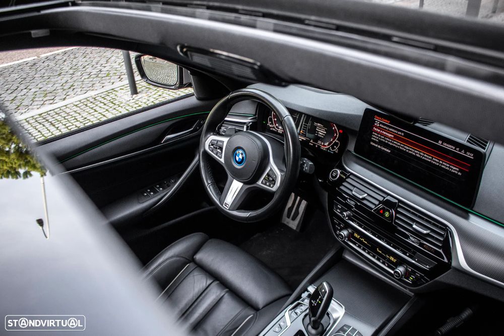 BMW 530 e Pack Desportivo M - 43