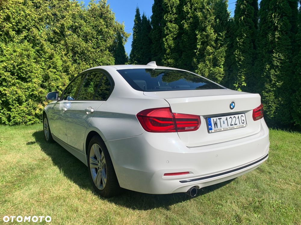 BMW Seria 3 318i - 9