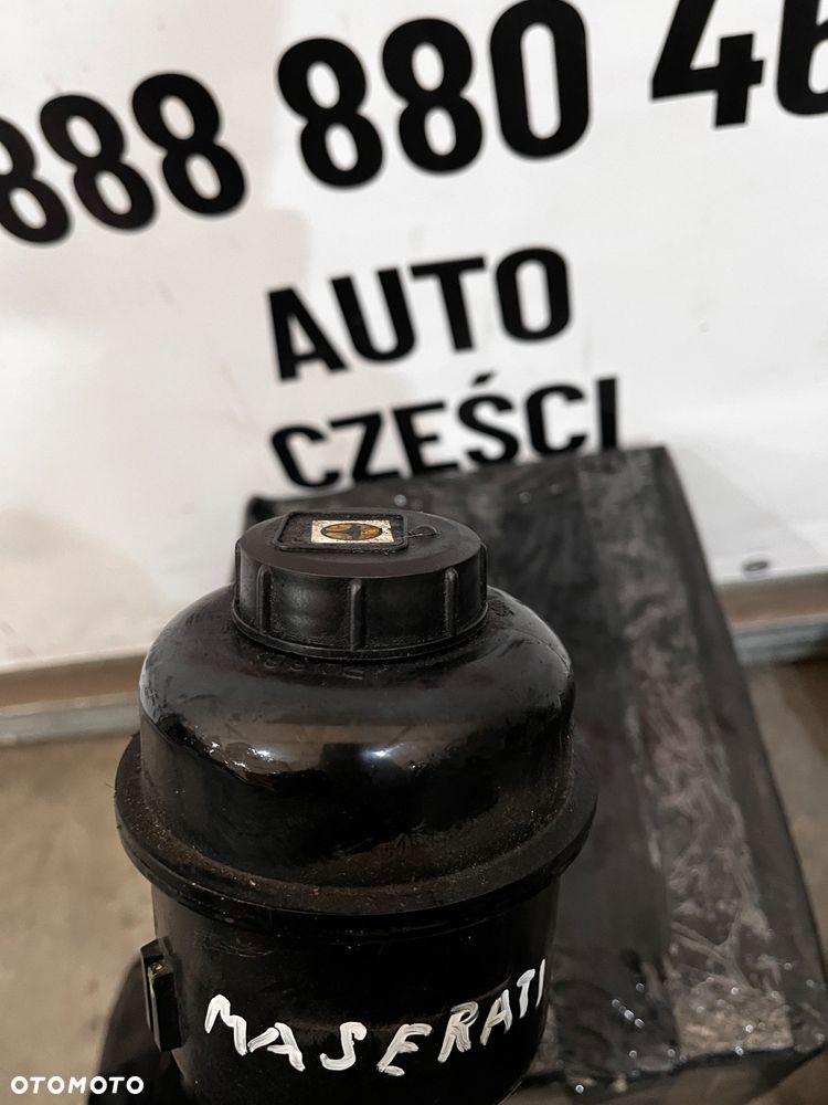 Zbiornik płynu do wspomagania Maserati Quatroporte - 2