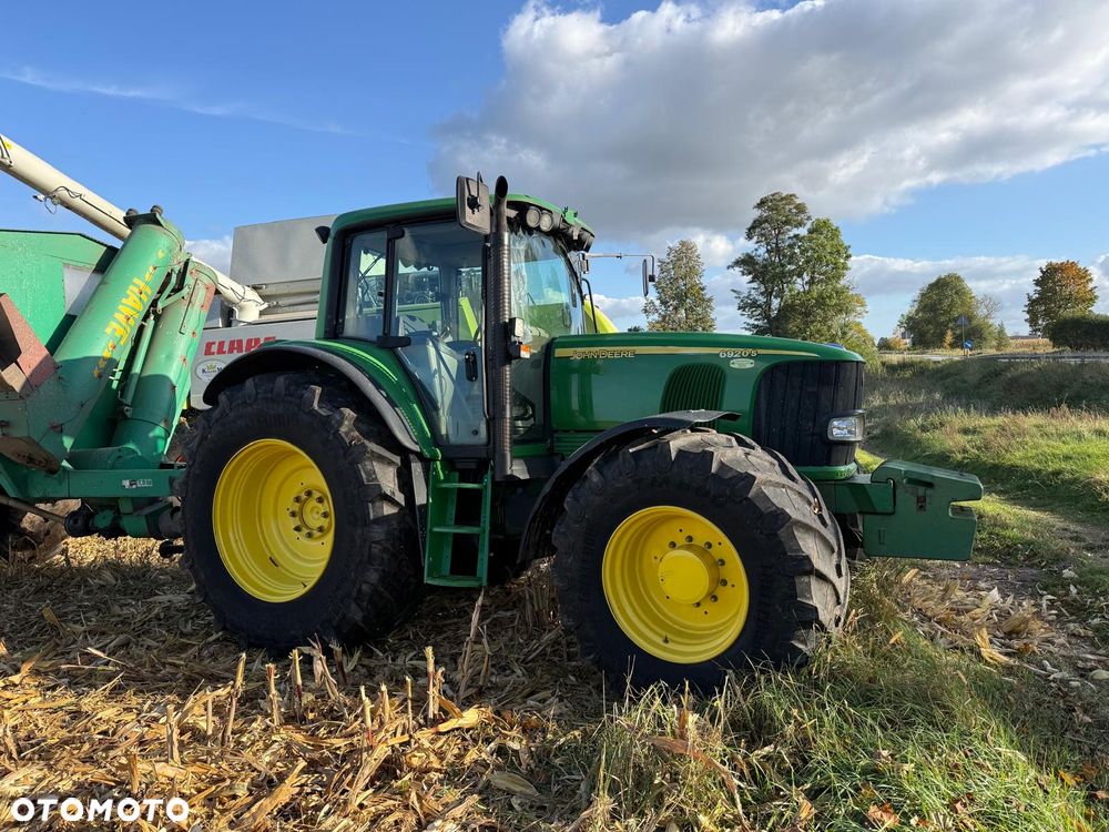 John Deere 6920s - 26