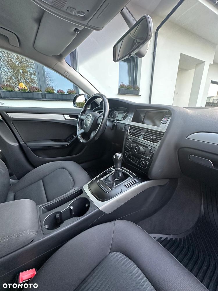 Audi A4 Avant 1.8 TFSI Attraction - 23