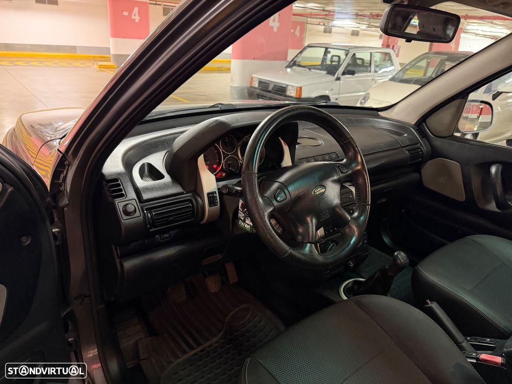 Land Rover Freelander - 4