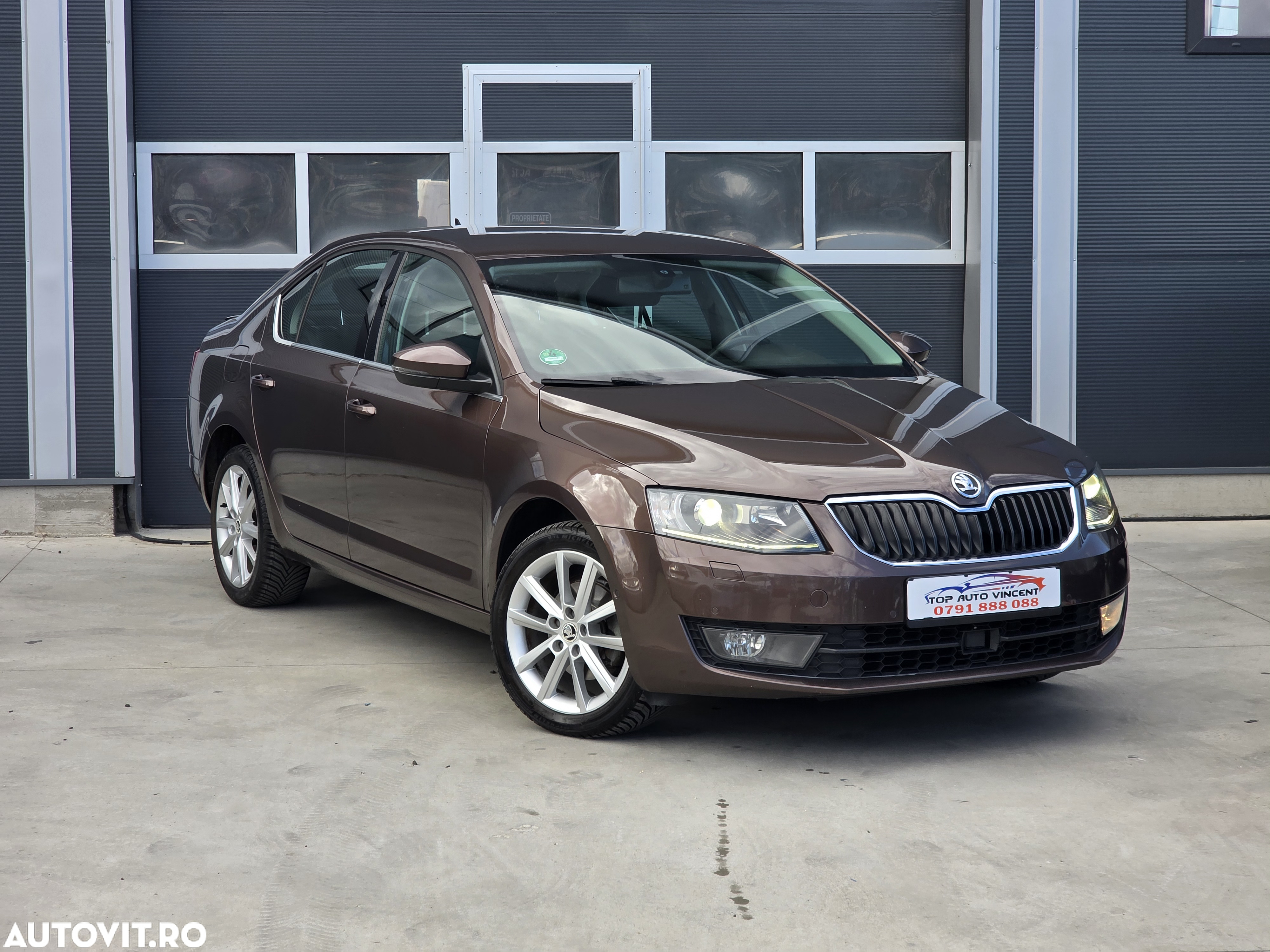 Skoda Octavia 1.4 TSI ELEGANCE - 3