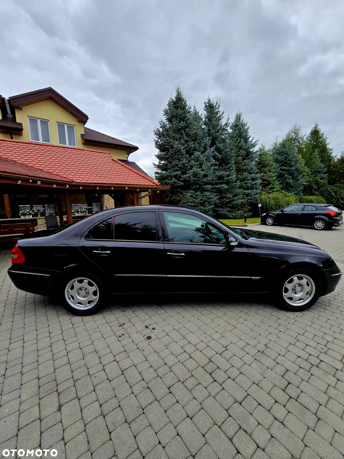 Mercedes-Benz Klasa E 320 Elegance - 12