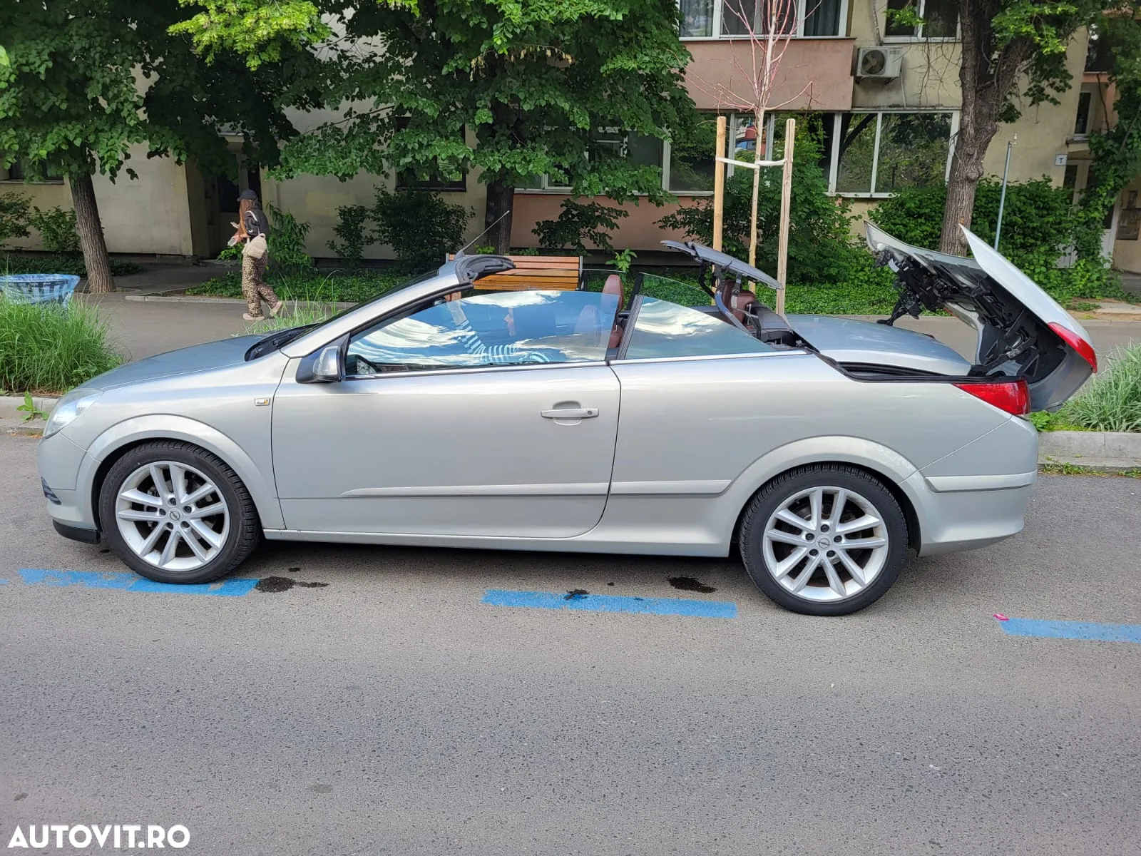 Opel Astra Twintop 1.8i Aut. Cosmo - 2