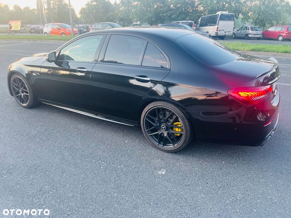 Mercedes-Benz Klasa E AMG 63 S 4-Matic+ - 14