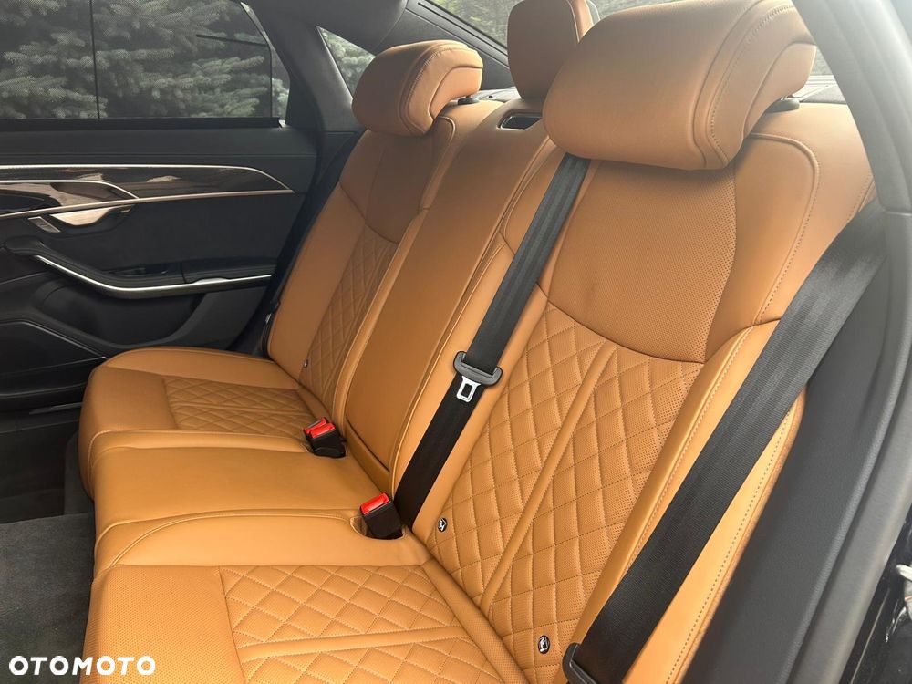 Audi S8 - 17