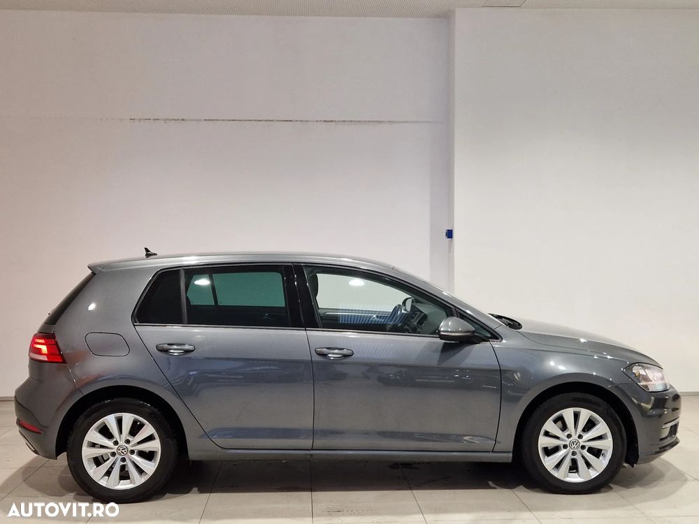 Volkswagen Golf 1.6 TDI Comfortline - 6