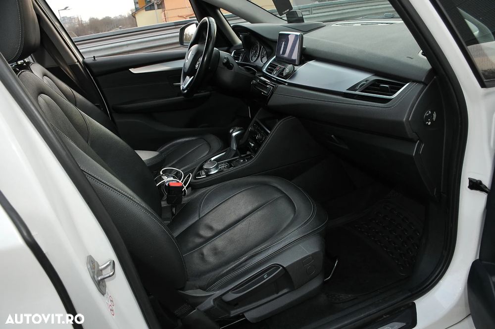 BMW Seria 2 218d Aut. - 8