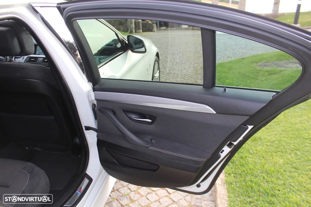 BMW 520 d Pack M Auto - 26