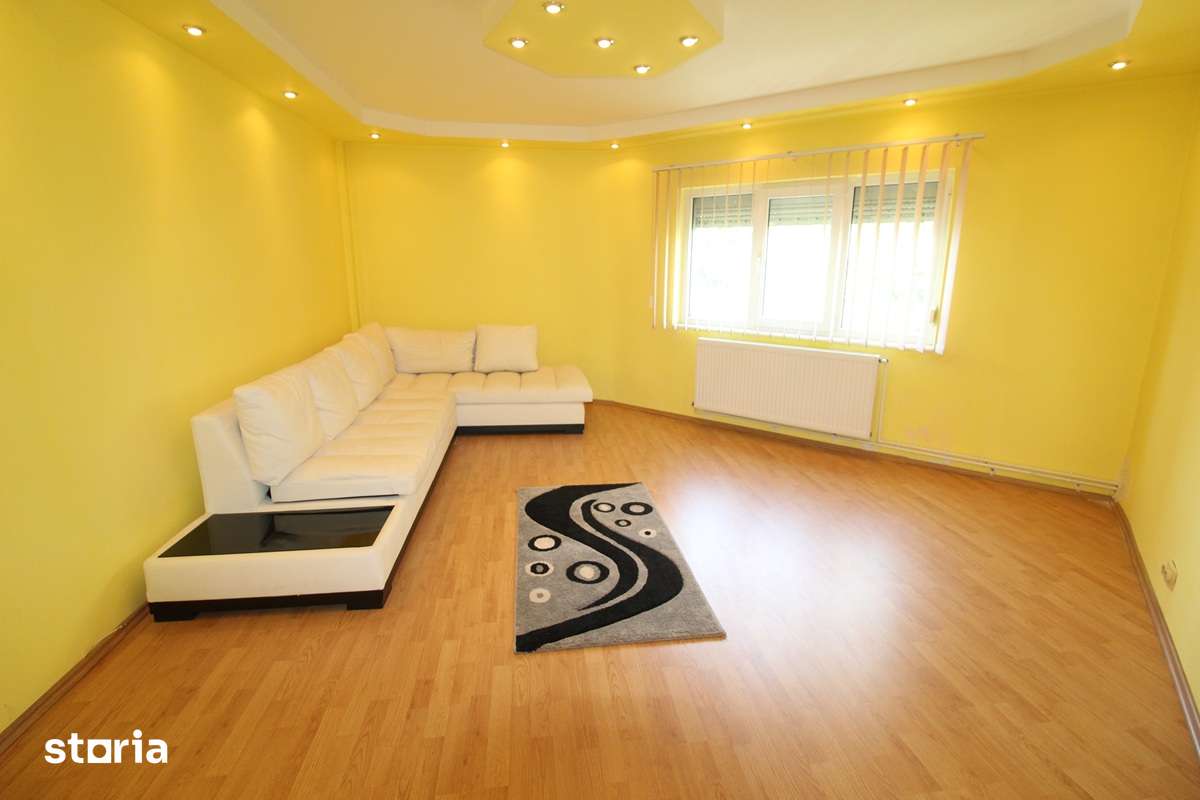Vând apartament 2 camere în Hunedoara, zona Micro5-Bd. Dacia, et. 3 — fotografia 1