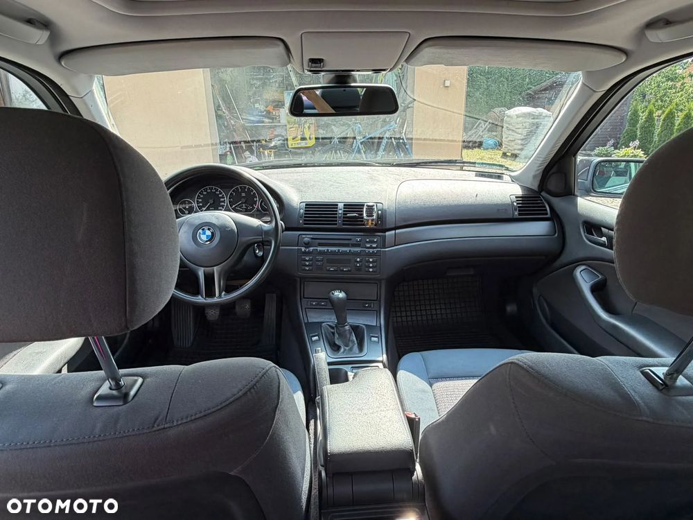 BMW Seria 3 318i - 9