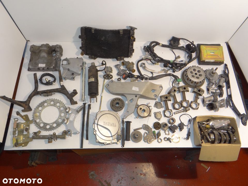 Yamaha GTS 1000 chłodnica pokrywa silnika miska olejowa moduł zapłonowy tłoki korbowody - 1