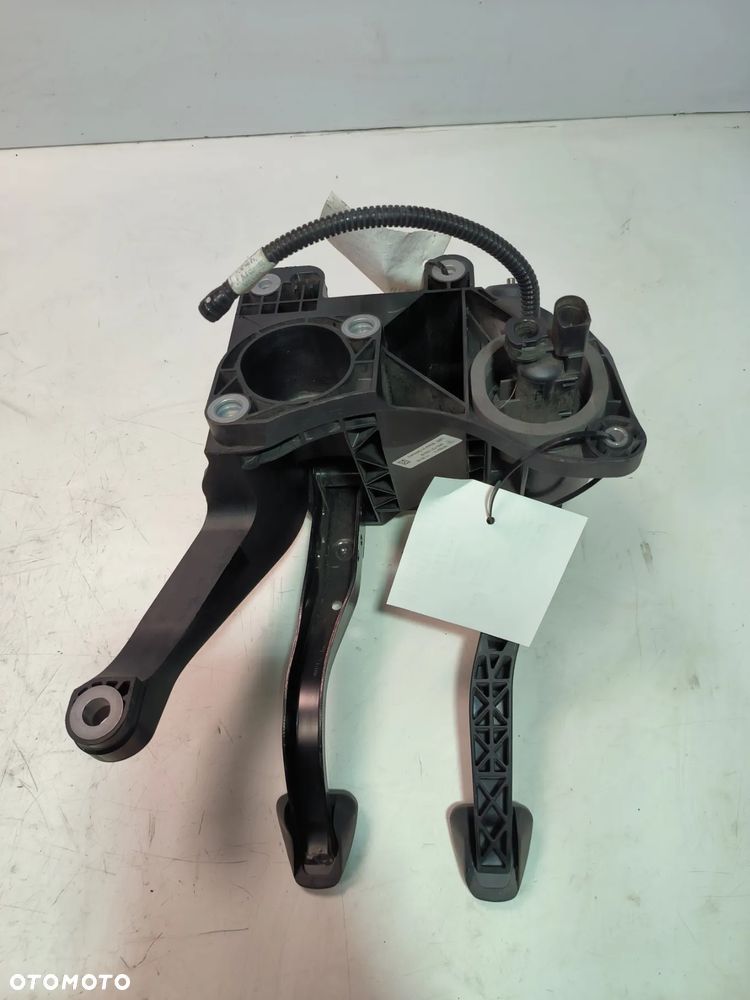 Pedał hamulca sprzęgła 982721029B Porsche Boxtser 718  2017r. - 4