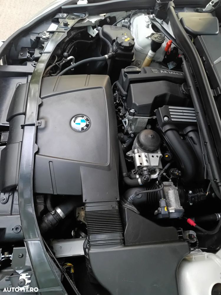 BMW X1 sDrive18i - 10