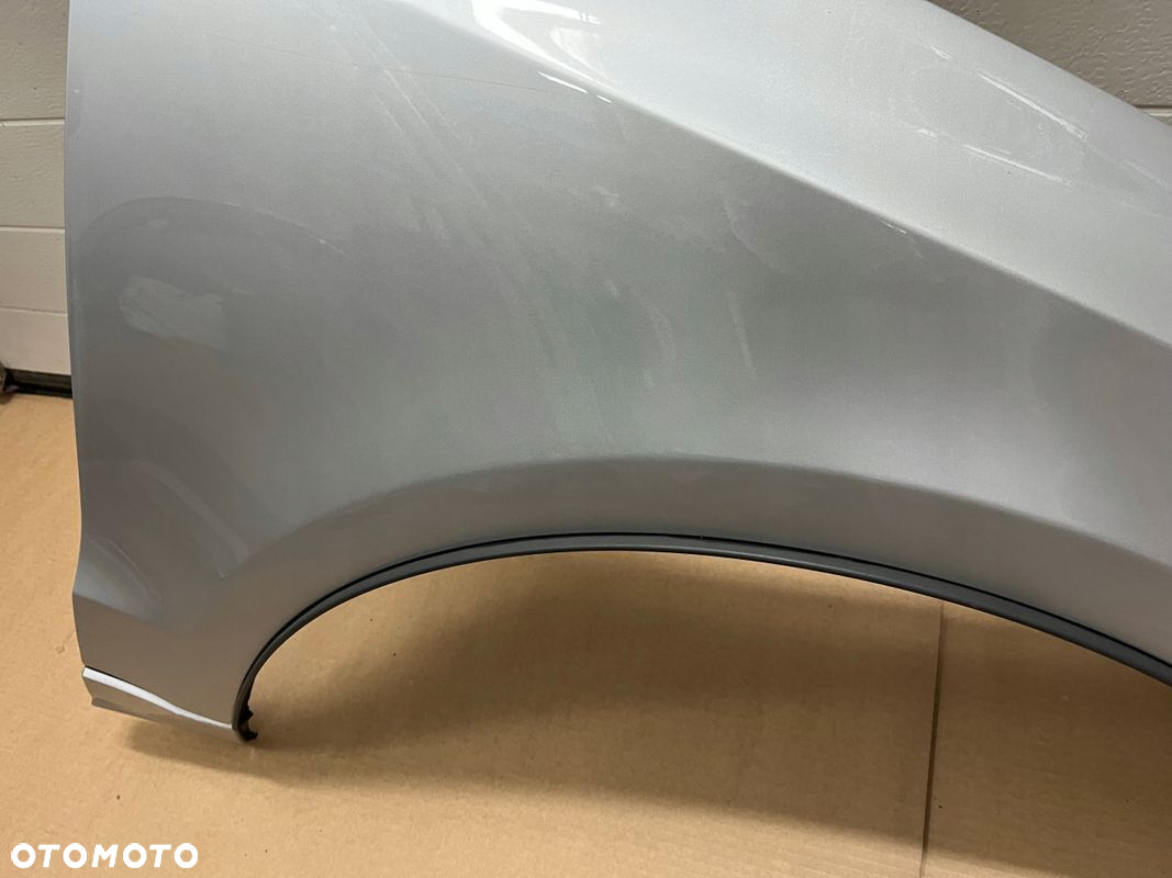 BŁOTNIK AUDI Q5 8R0 BŁOTNIK AUDI Q5 LIFT 8R0 PRAWY IDEALNY - 2