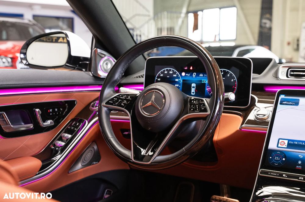 Mercedes-Benz S 500 4MATIC L 9G-TRONIC - 32