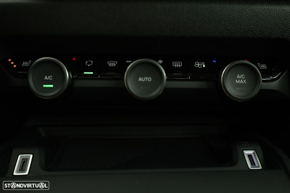 Citroën C4 1.2 PureTech Plus EAT8 - 11