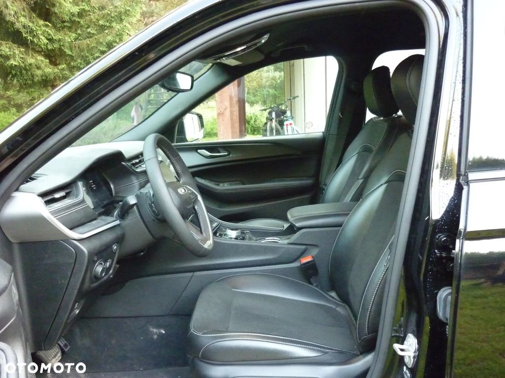 Jeep Grand Cherokee - 13