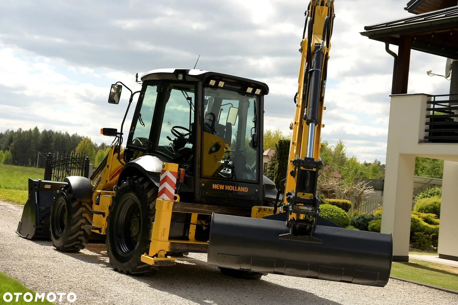 New Holland KOPARKO-ŁADOWARKA * NEW HOLLAND B110C TC * ZNAKOMITY STAN! - 8