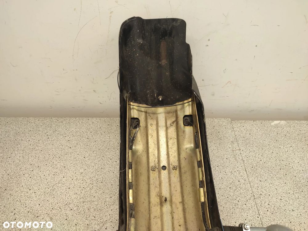 Błotnik tył, tylny, lampa tył, nadkole, kierunkowskazy Yamaha XV125 XV 125 Virago 125 - 15