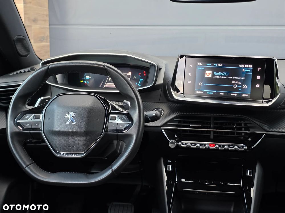 Peugeot 2008 1.2 PureTech Allure S&S EAT8 - 25
