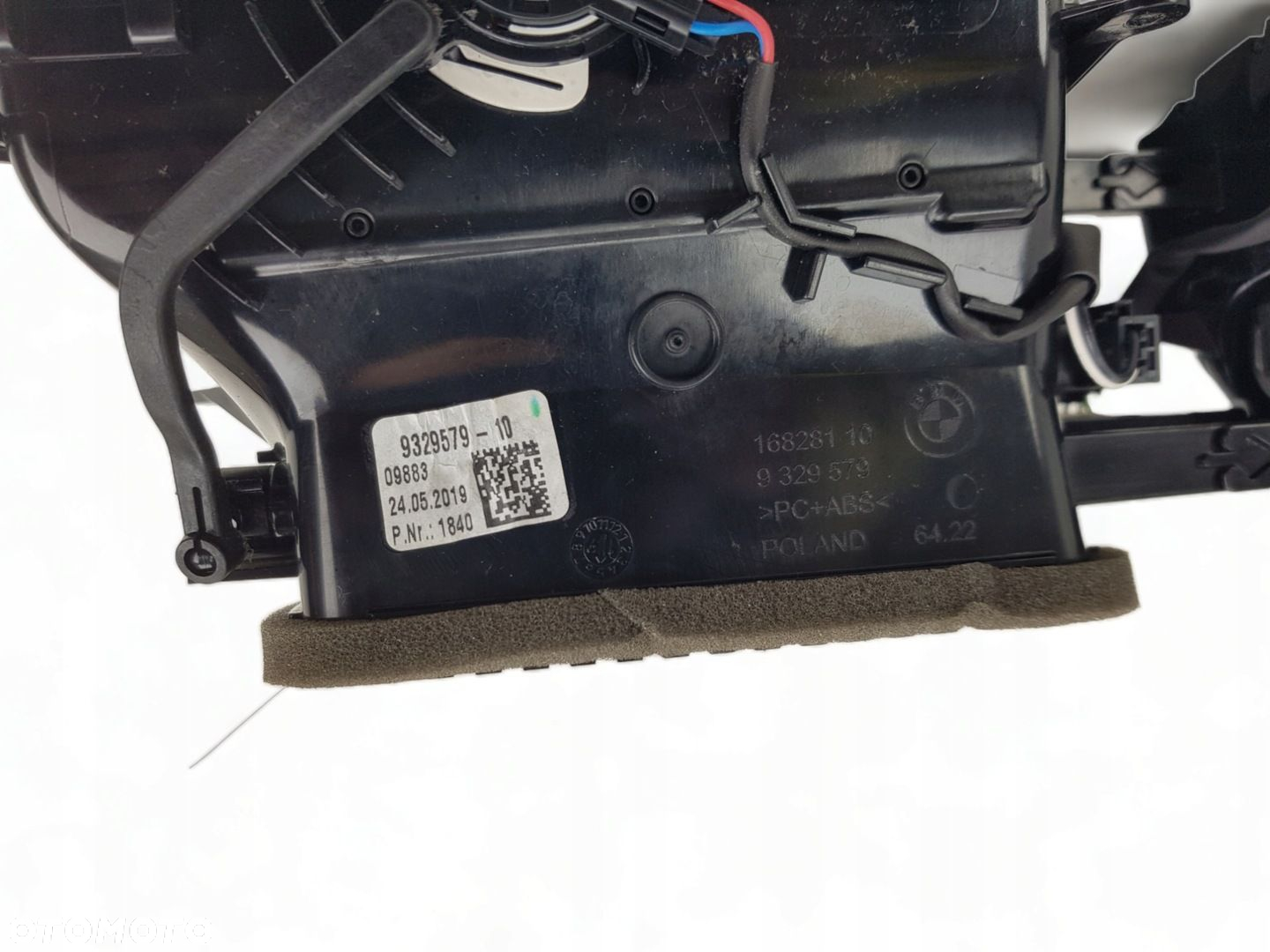 Kratki Nawiewu Środkowy Przód BMW M5 G30 F90 9329579 - 5