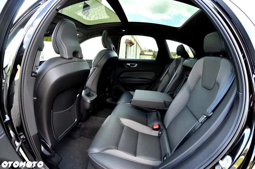 Volvo XC 60 B4 D AWD Geartronic RDesign - 31