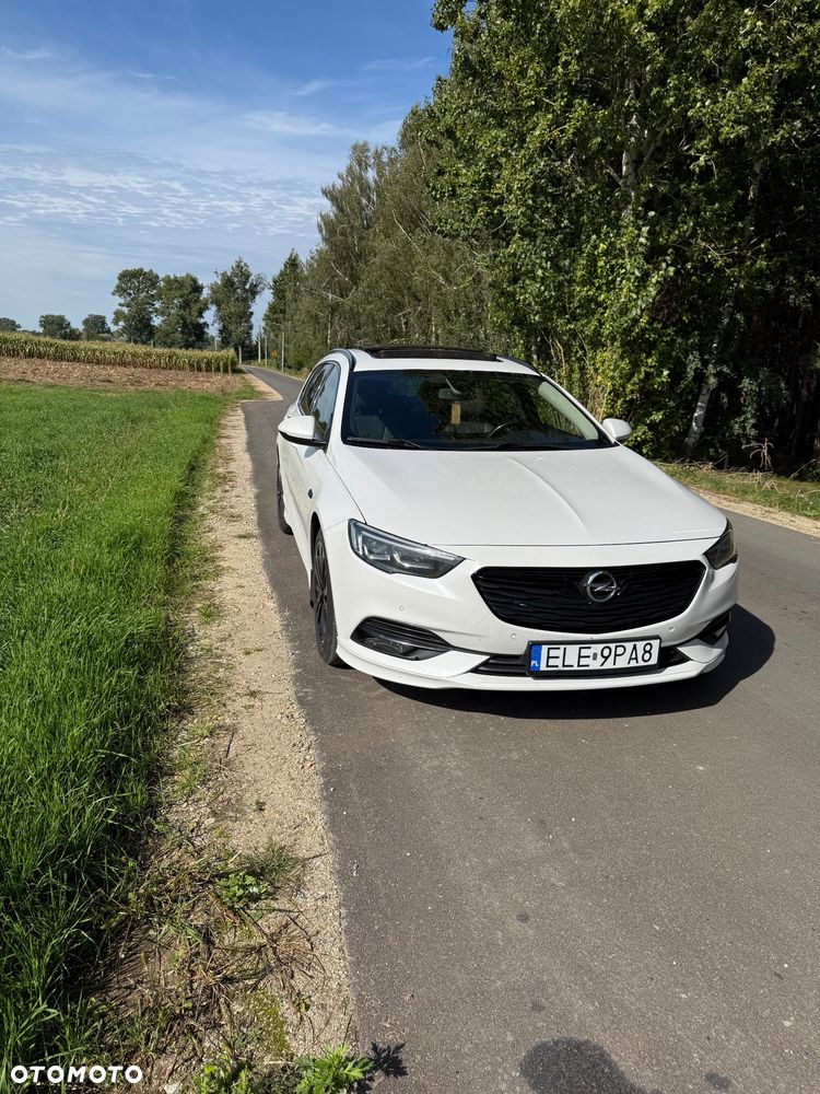 Opel Insignia 2.0 CDTI 4x4 Exclusive S&S - 2