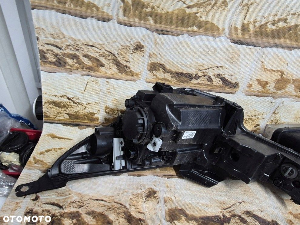 hyundai elantra VII 7 zwykła lampa soczewka europejsa oryginał demontaż - 6