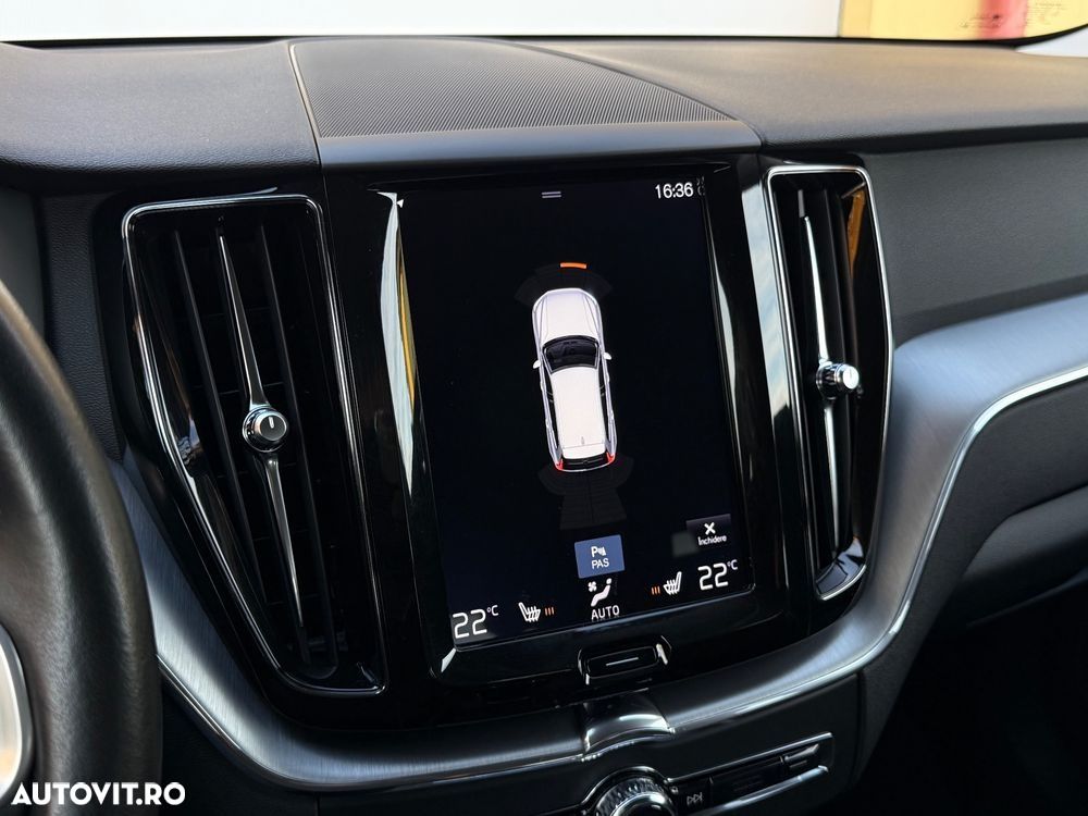 Volvo XC 60 B4 D AWD Geartronic Momentum - 26