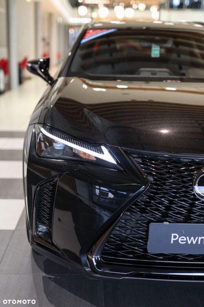 Lexus UX - 8