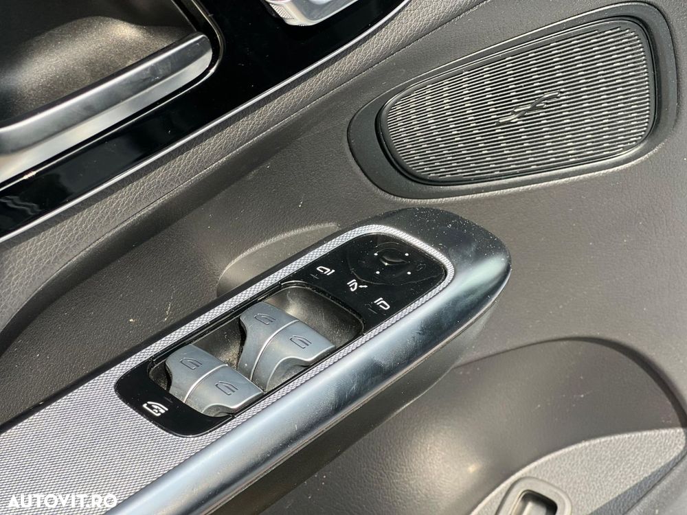 Mercedes-Benz GLC 220 d 4MATIC MHEV - 9