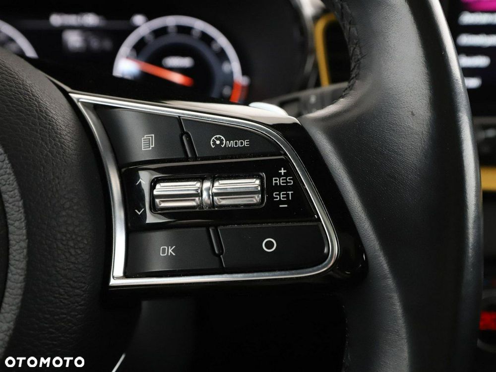 Kia XCeed 1.5 T-GDI Business Line DCT - 32